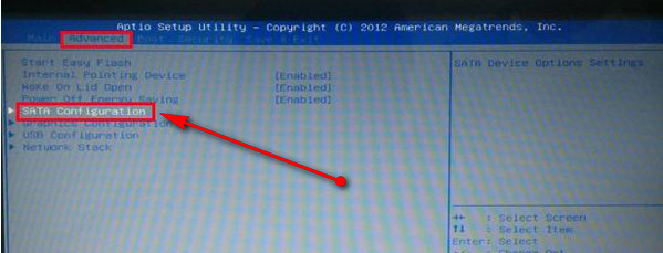 选择“SATA Configuration”